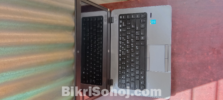 Hp840 g2 . Ram 8gb hard disk 550